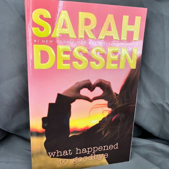 Sarah Dessen "What Happened to goodbye" and "Along for the ride" Novels - Picture 5 of 7